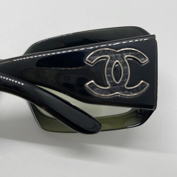 Chanel green sunglasses w/ gradient tint - Picture 11 of 12